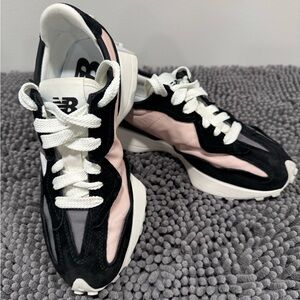 New Balance 327